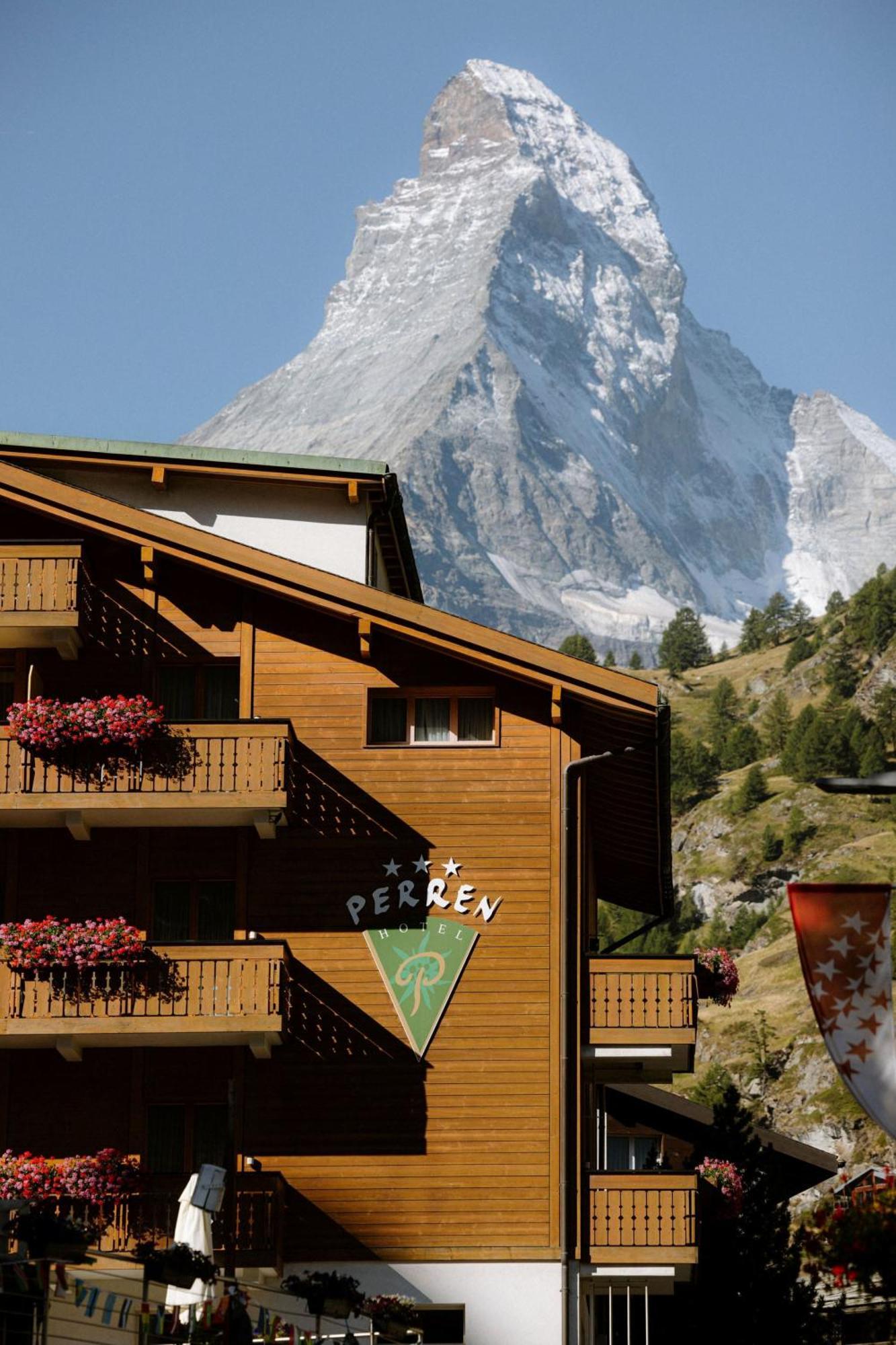 Alpine Hotel Perren Zermatt Exterior photo